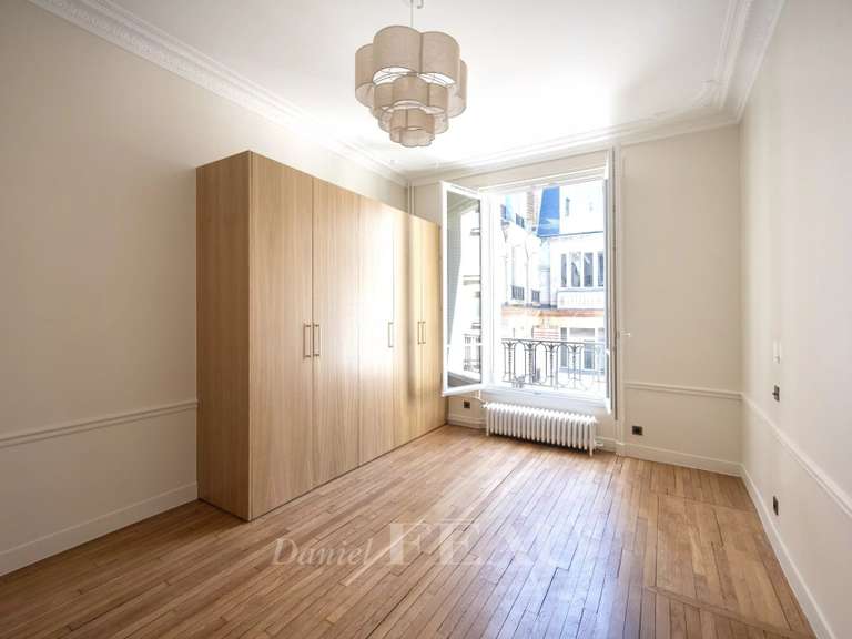 Appartement Paris 7e - 5 chambres - 193m²