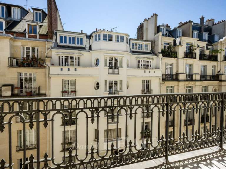 Appartement Paris 7e - 5 chambres - 193m²