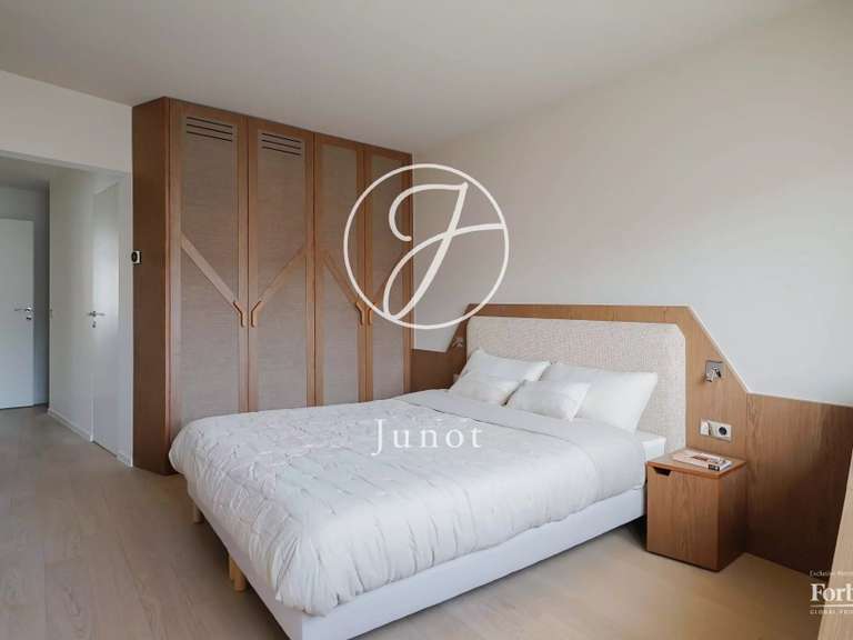 Appartement Paris 7e - 2 chambres - 93m²