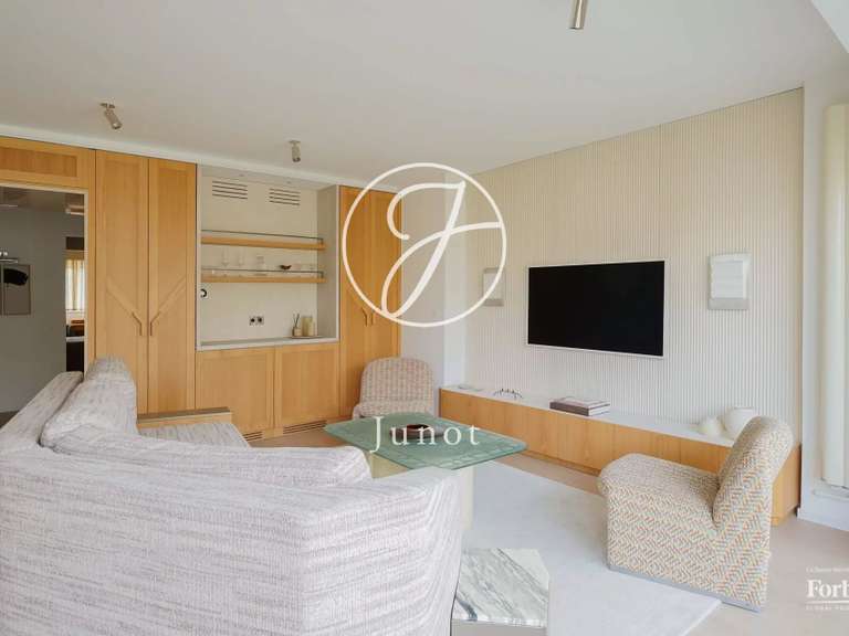Appartement Paris 7e - 2 chambres - 93m²