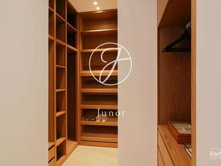 Appartement Paris 7e - 2 chambres - 93m²
