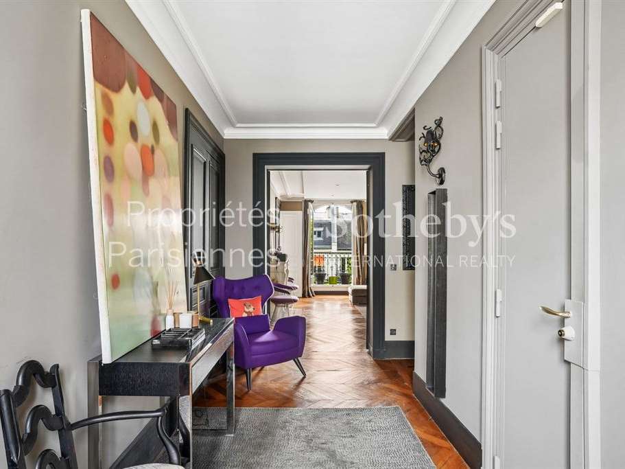 Apartment Paris 7e