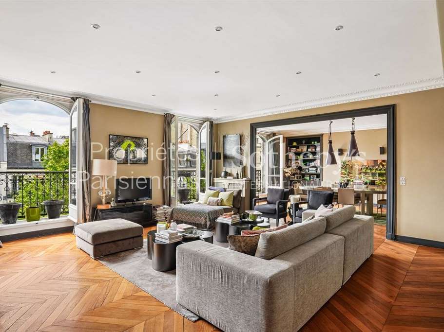 Apartment Paris 7e