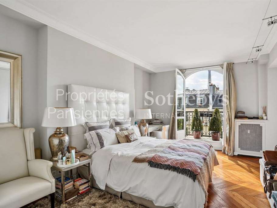 Apartment Paris 7e