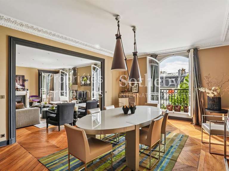 Apartment Paris 7e - 2 bedrooms - 133m²