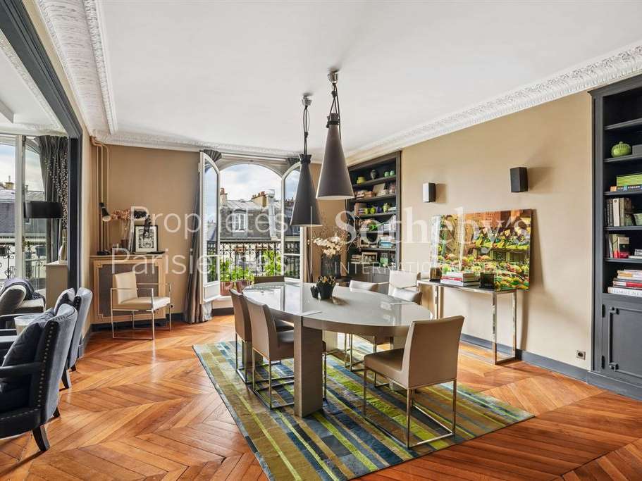 Apartment Paris 7e