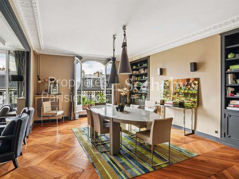 Apartment Paris 7e - 2 bedrooms - 133m²