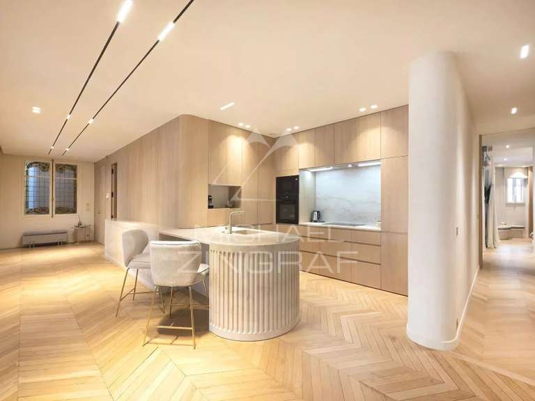 Appartement Paris 7e - 3 chambres - 191m²