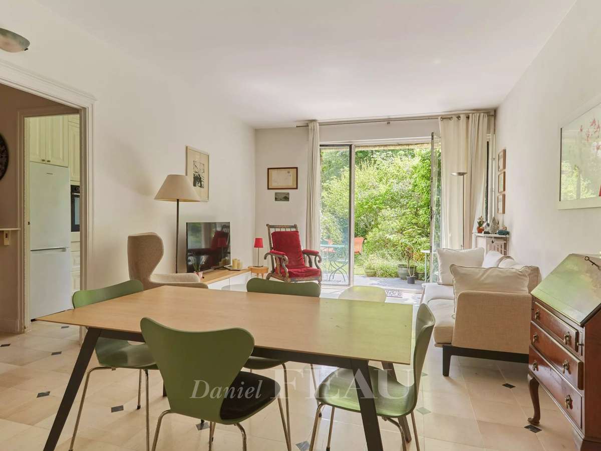 Apartment Paris 7e