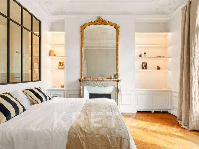 Appartement Paris 7e - 4 chambres - 208m²
