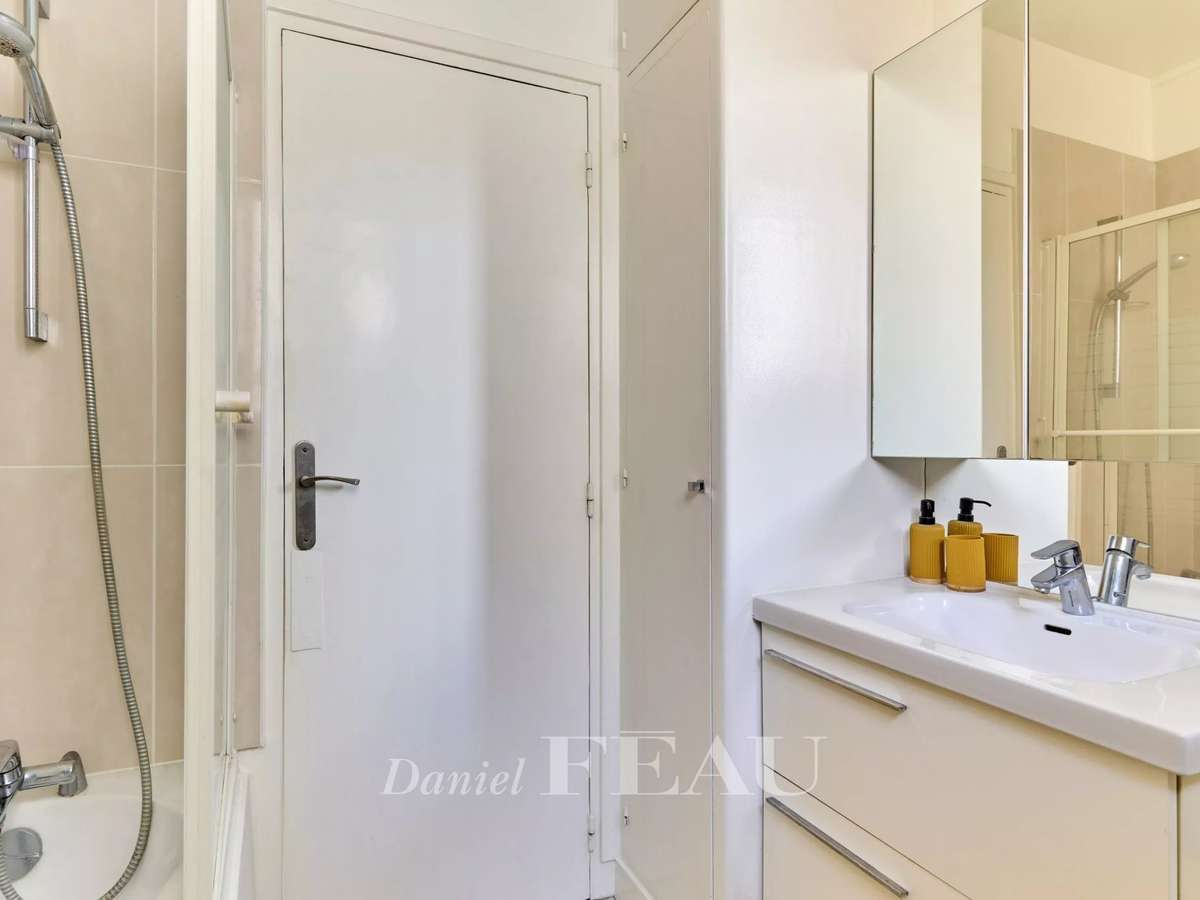 Apartment Paris 7e