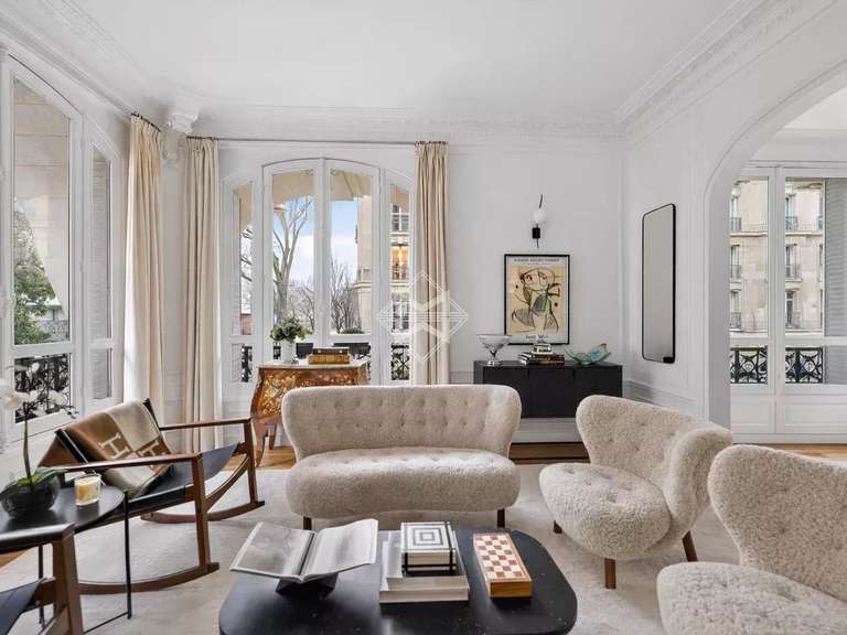 Appartement Paris 7e - 3 chambres - 124m²