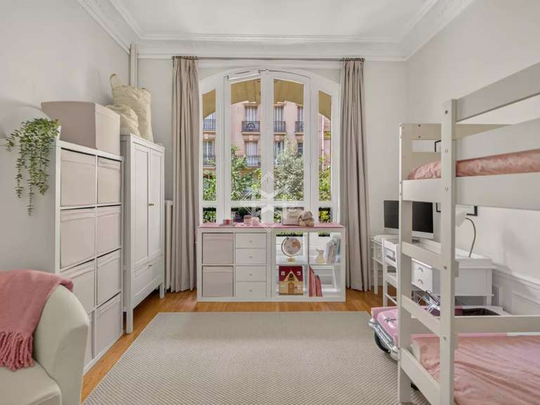 Appartement Paris 7e - 3 chambres - 124m²
