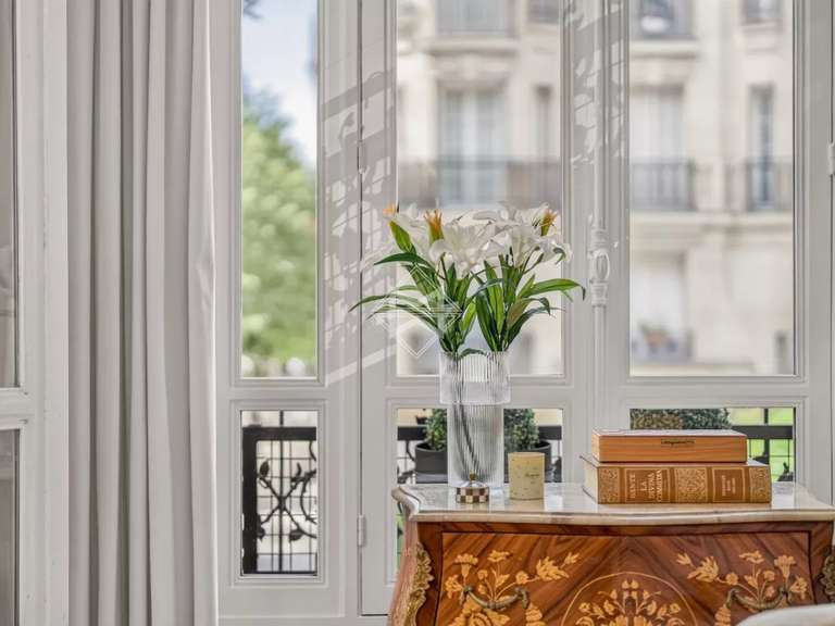 Appartement Paris 7e - 3 chambres - 124m²