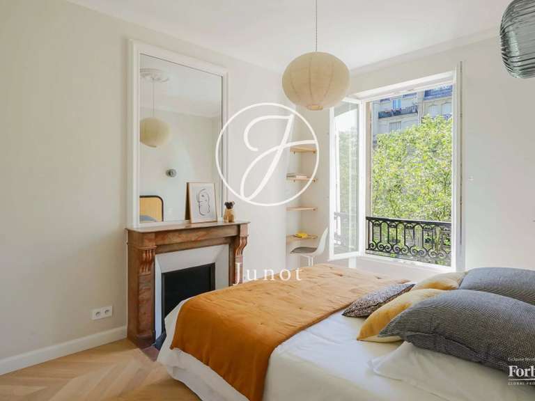 Appartement Paris 7e - 3 chambres - 127m²