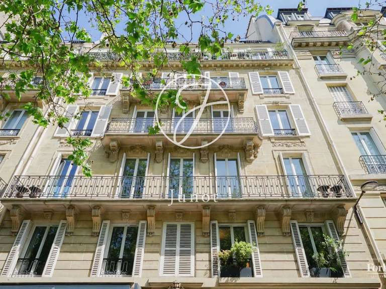 Appartement Paris 7e - 3 chambres - 127m²