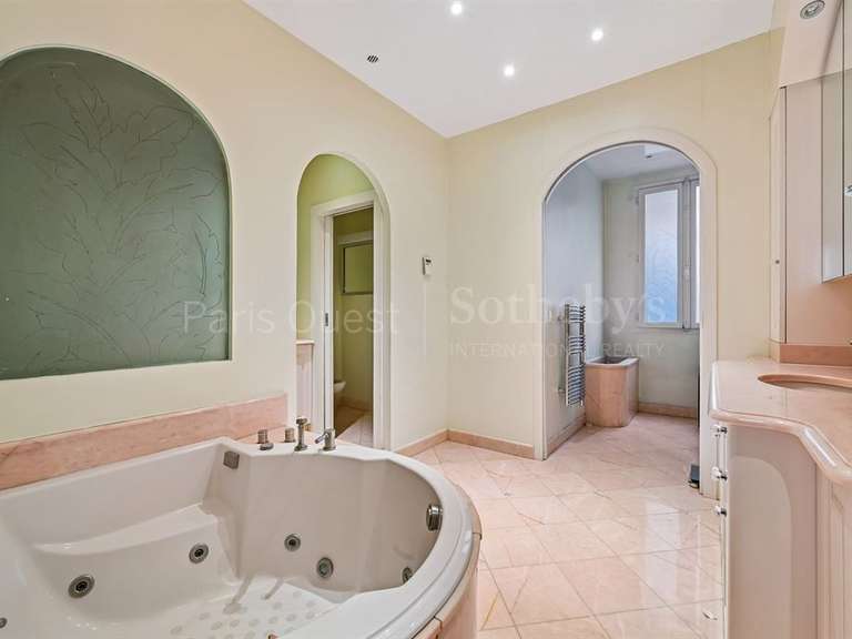 Appartement Paris 7e - 3 chambres - 167m²