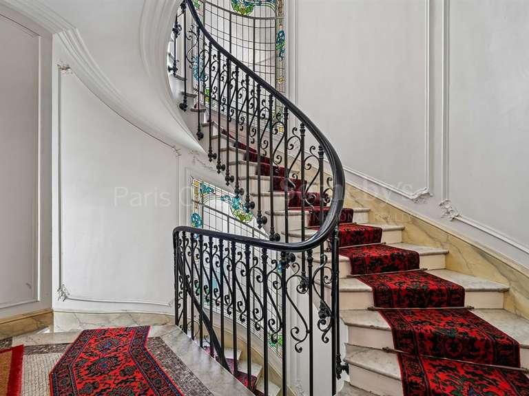 Appartement Paris 7e - 3 chambres - 167m²