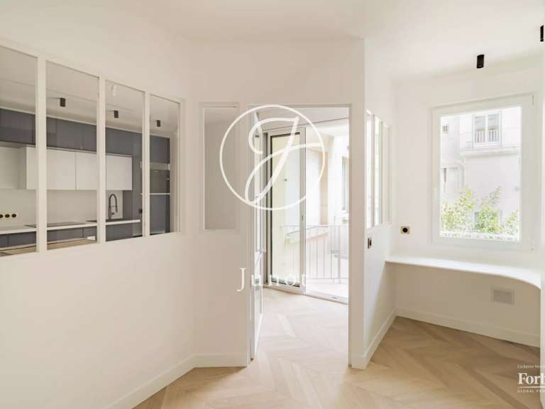Appartement Paris 7e - 32m²