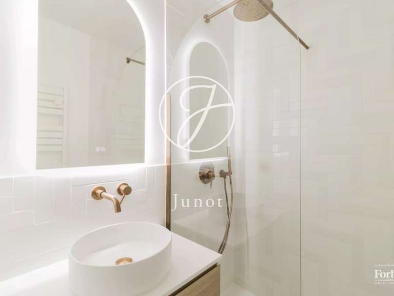 Appartement Paris 7e - 32m²