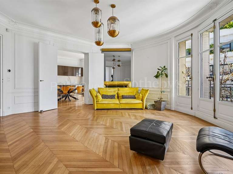 Appartement Paris 7e - 3 chambres - 180m²