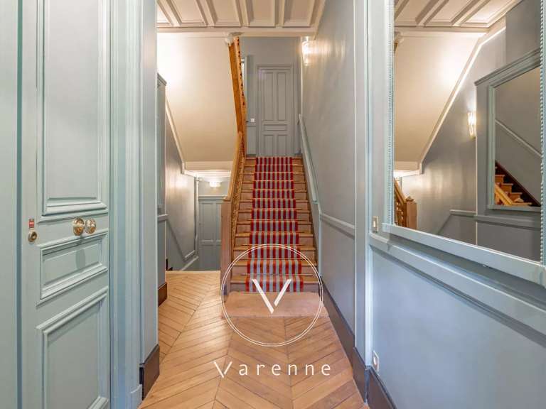 Apartment Paris 7e - 3 bedrooms - 141m²