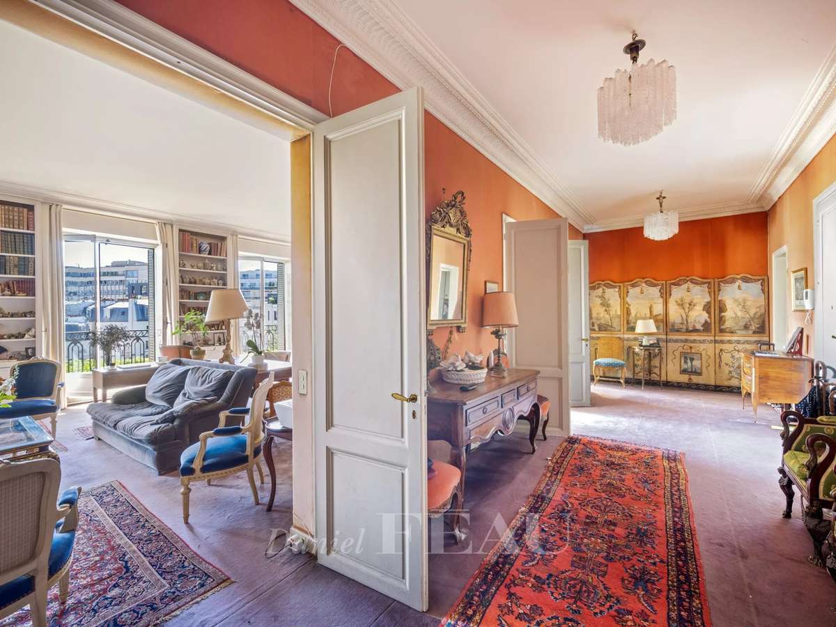 Apartment Paris 7e
