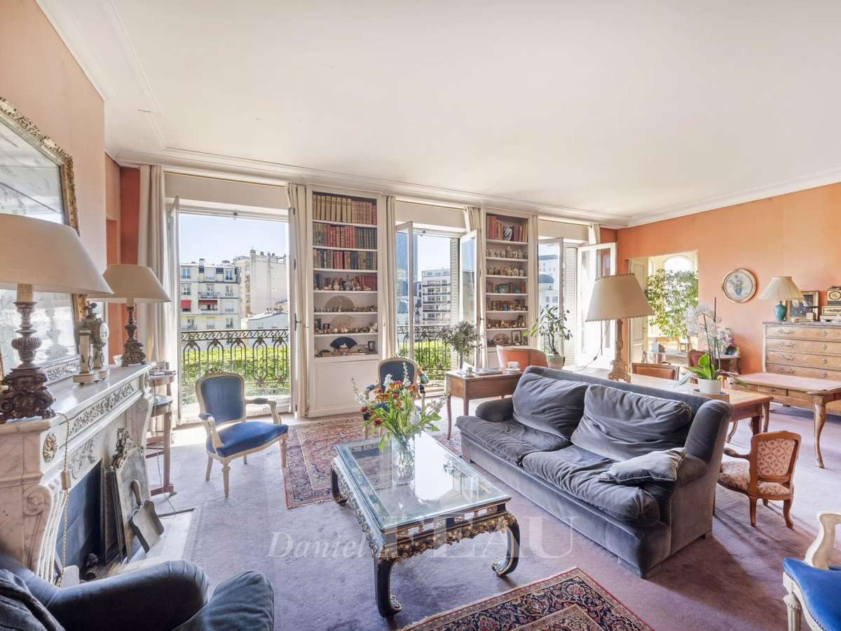 Apartment Paris 7e