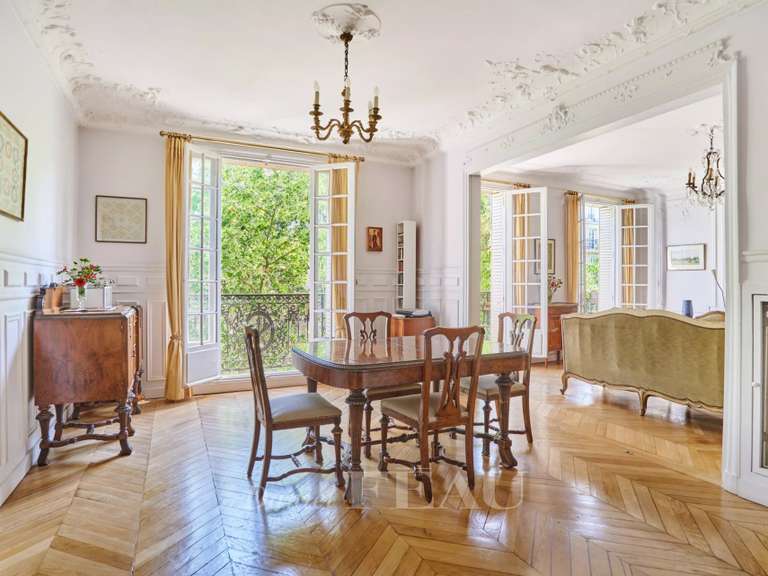 Appartement Paris 7e - 3 chambres - 154m²