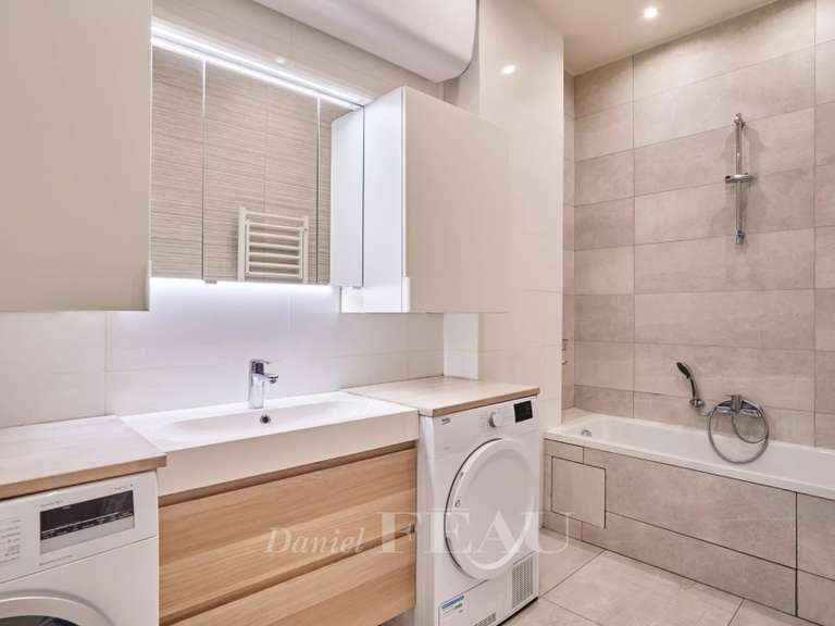 Appartement Paris 7e - 3 chambres - 154m²