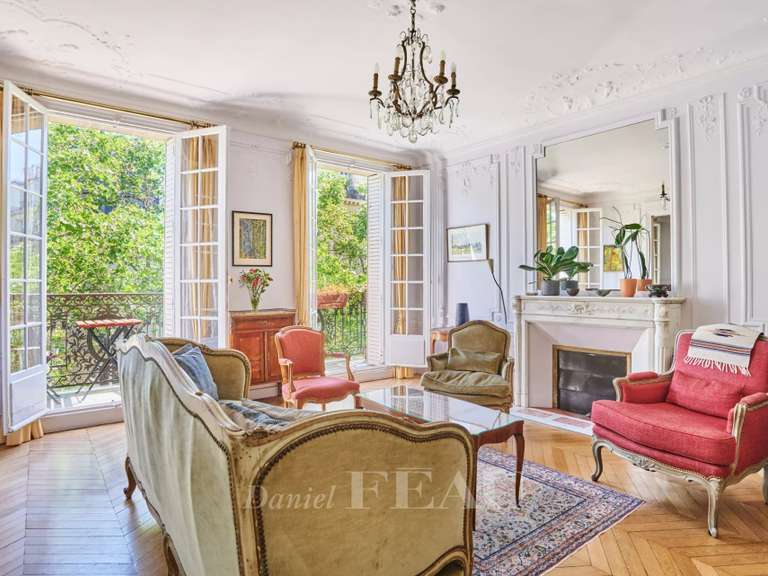 Appartement Paris 7e - 3 chambres - 154m²