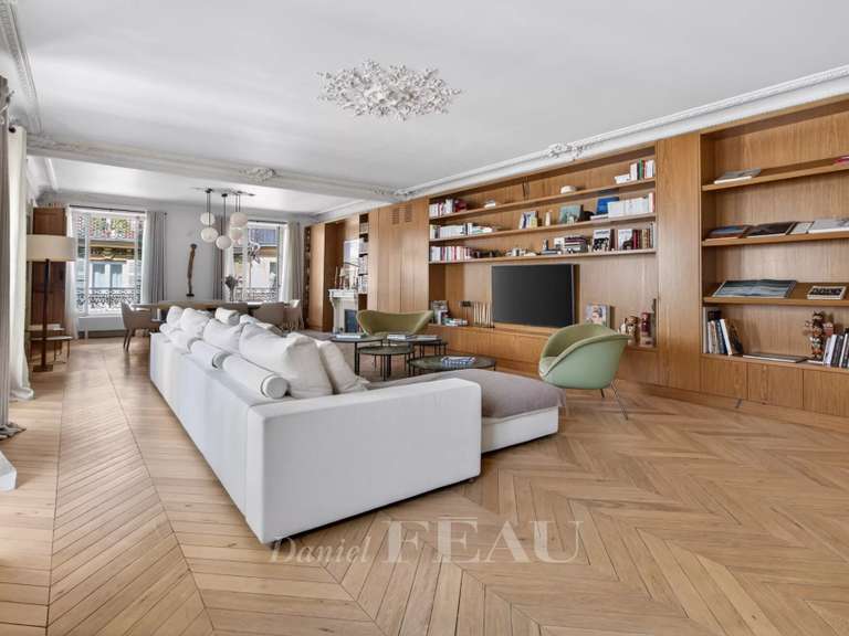 Appartement Paris 7e - 3 chambres - 147m²