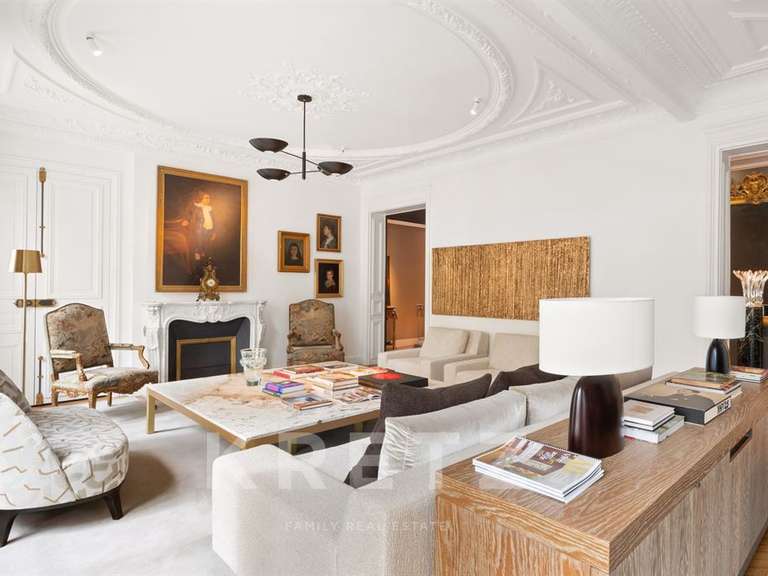 Apartment Paris 7e - 2 bedrooms - 139m²