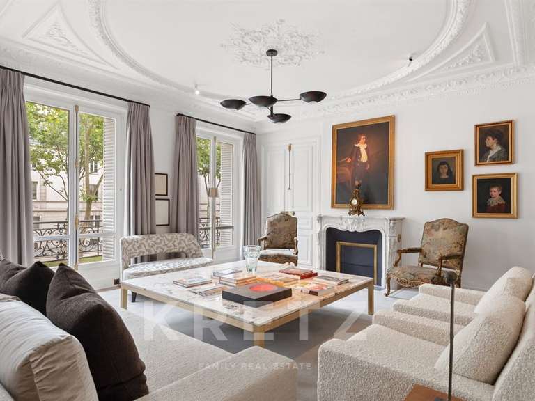 Apartment Paris 7e - 2 bedrooms - 139m²