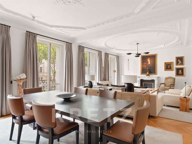 Apartment Paris 7e - 2 bedrooms - 139m²