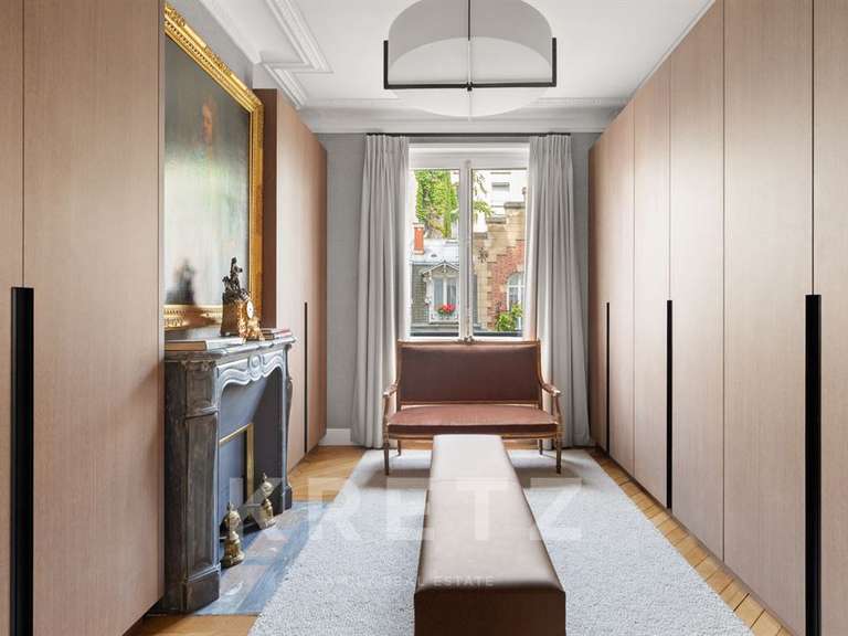 Apartment Paris 7e - 2 bedrooms - 139m²