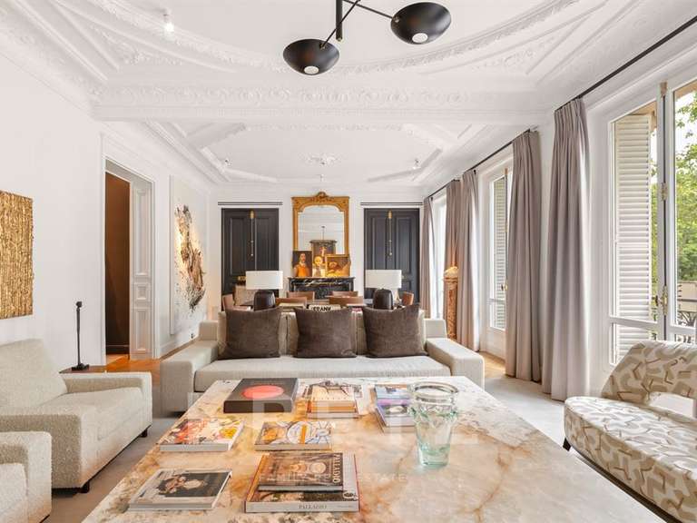 Apartment Paris 7e - 2 bedrooms - 139m²