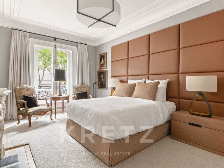 Apartment Paris 7e - 2 bedrooms - 139m²