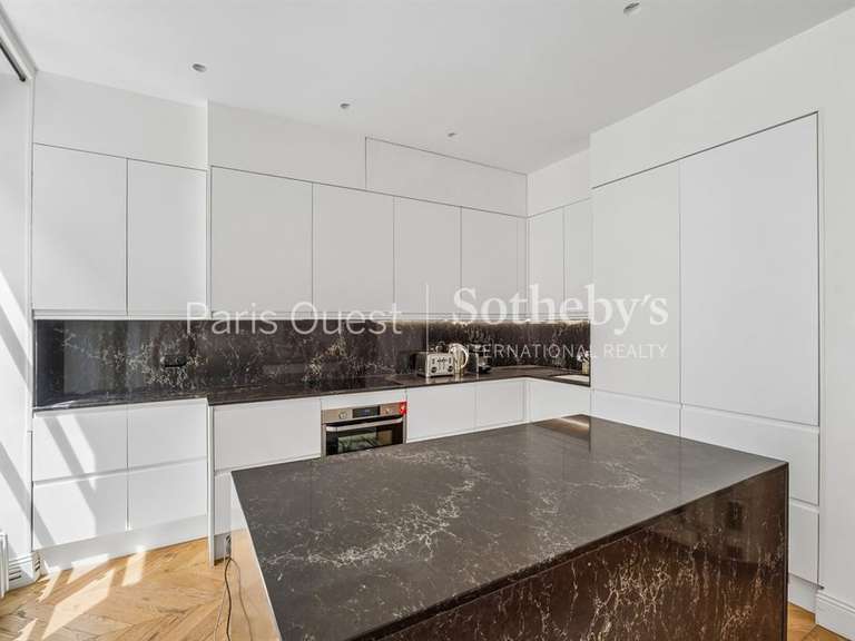 Appartement Paris 7e - 3 chambres - 123m²