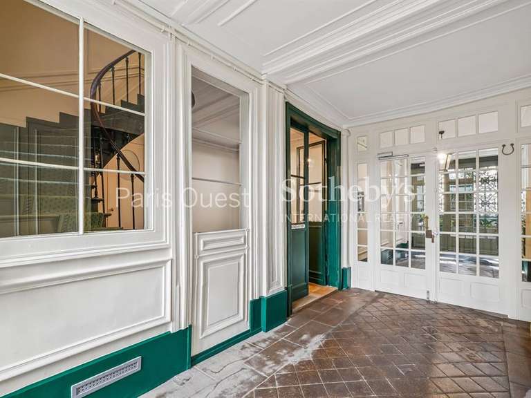 Appartement Paris 7e - 3 chambres - 123m²
