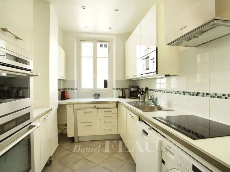 Appartement Paris 7e - 3 chambres - 112m²