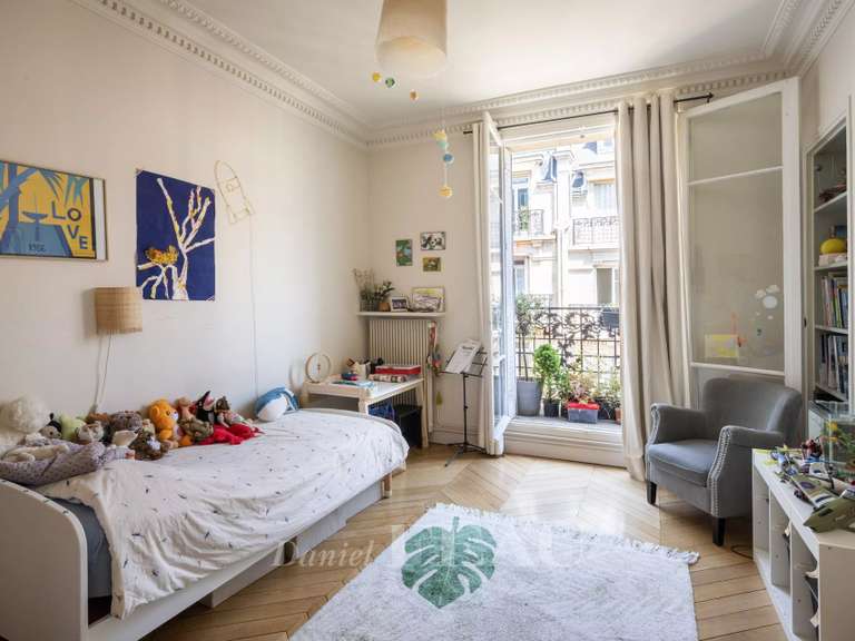 Appartement Paris 7e - 3 chambres - 107m²