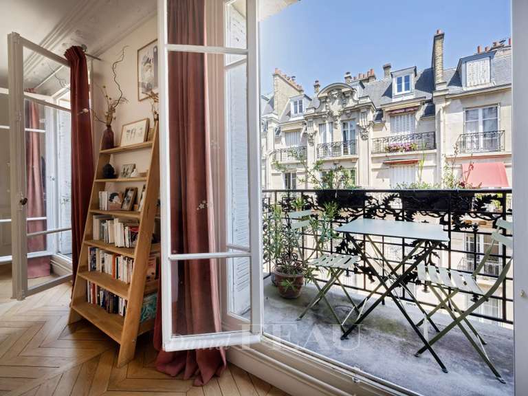 Appartement Paris 7e - 3 chambres - 107m²
