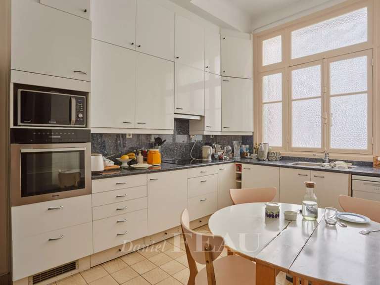 Appartement Paris 7e - 3 chambres - 182m²