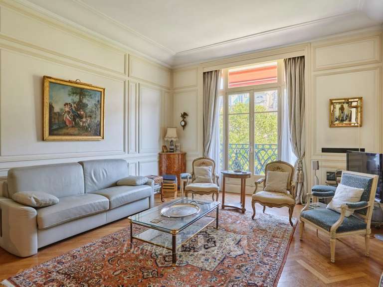 Appartement Paris 7e - 3 chambres - 182m²
