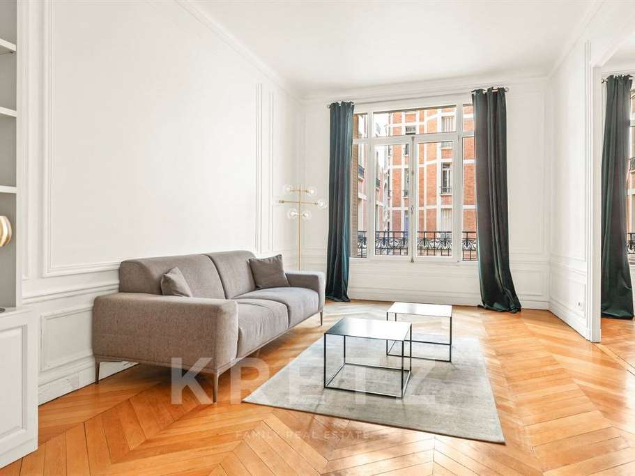 Apartment Paris 7e