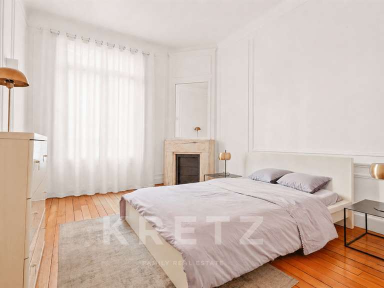 Appartement Paris 7e - 2 chambres - 92m²