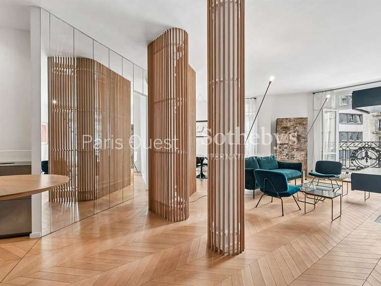 Appartement Paris 7e - 2 chambres - 115m²