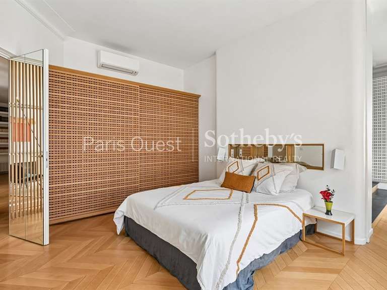 Appartement Paris 7e - 2 chambres - 115m²
