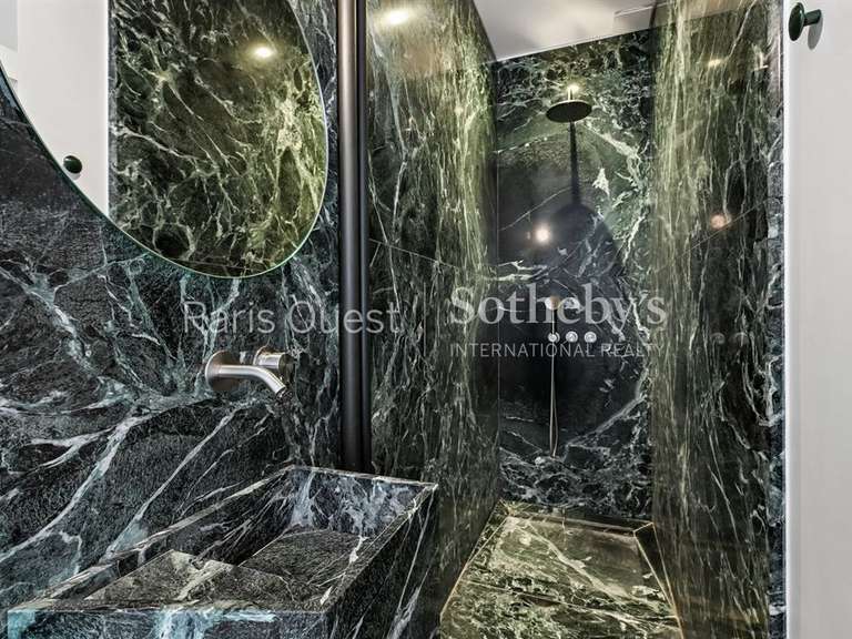 Appartement Paris 7e - 2 chambres - 115m²